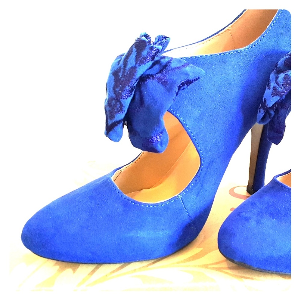 MoJo Moxy-New Royal Blue Suede Shoe 7.5